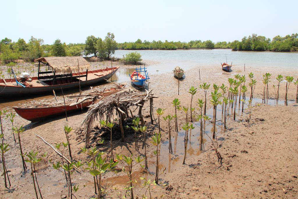 Hotel Five.S Kampot Bagian luar foto